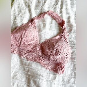 Halter neck pink bralette, lace, women’s smalll, stretch band